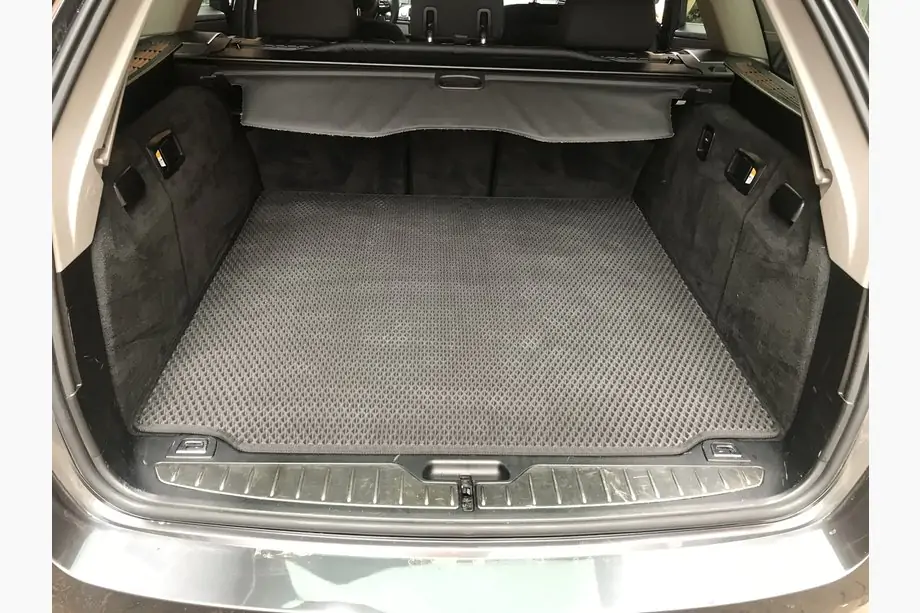 BMW 5-serie F10/F11 2010–2016 EVA V1 bagagerumsmåtte (til F11, sort) Image