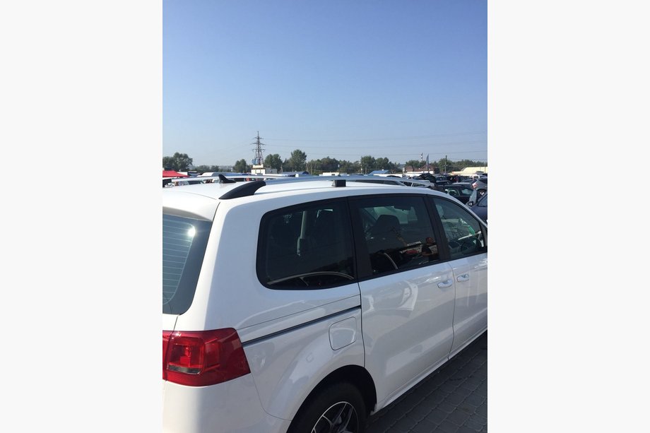 Volkswagen Sharan 2010–2023 Tagrælinger i krom (tyrkisk design) Image