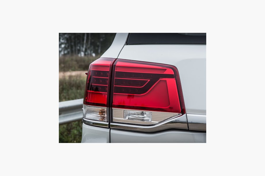 Toyota Land Cruiser 200 2007–2021 Baglygter 2016+ (ORIGINAL) Image