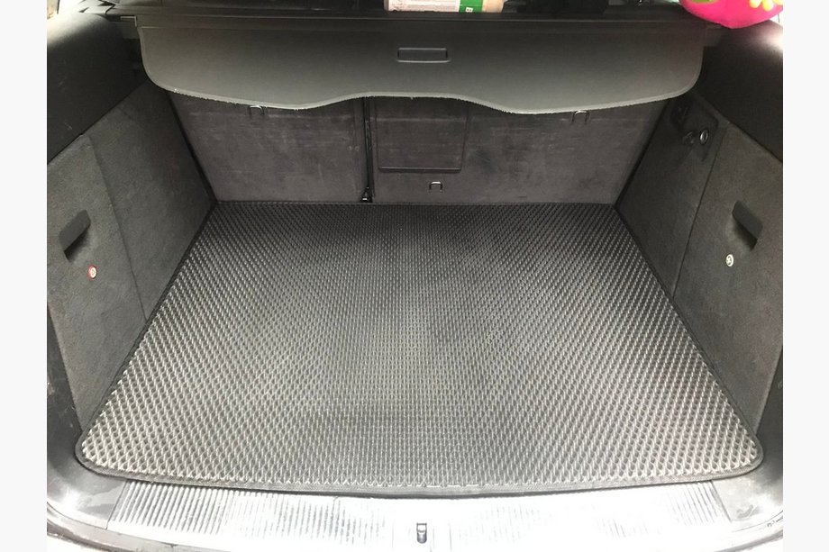Volkswagen Touareg 2010–2018 Bagagerumsmåtte V1 (EVA, sort) Image