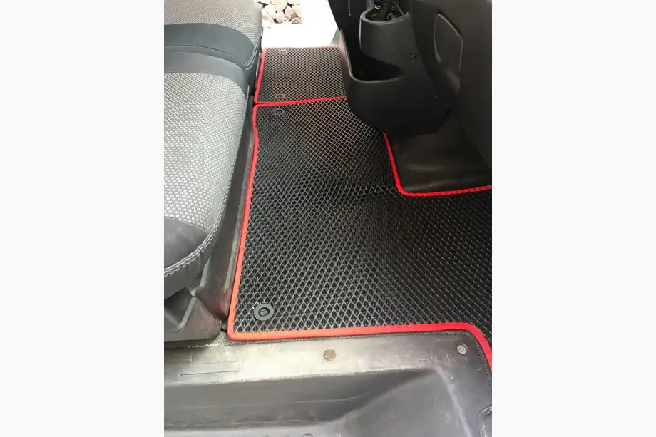 Renault Master 2011–2023 EVA gulvmåtter (sorte) Image