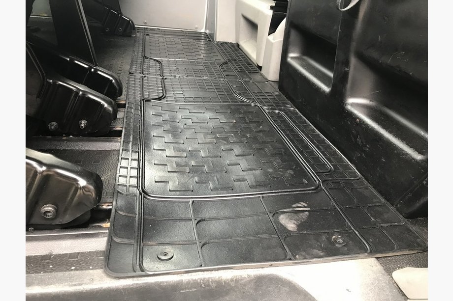 Volkswagen T5 Multivan 2003–2010 Bagerste gummimåtter (2 stk., Polytep) Image