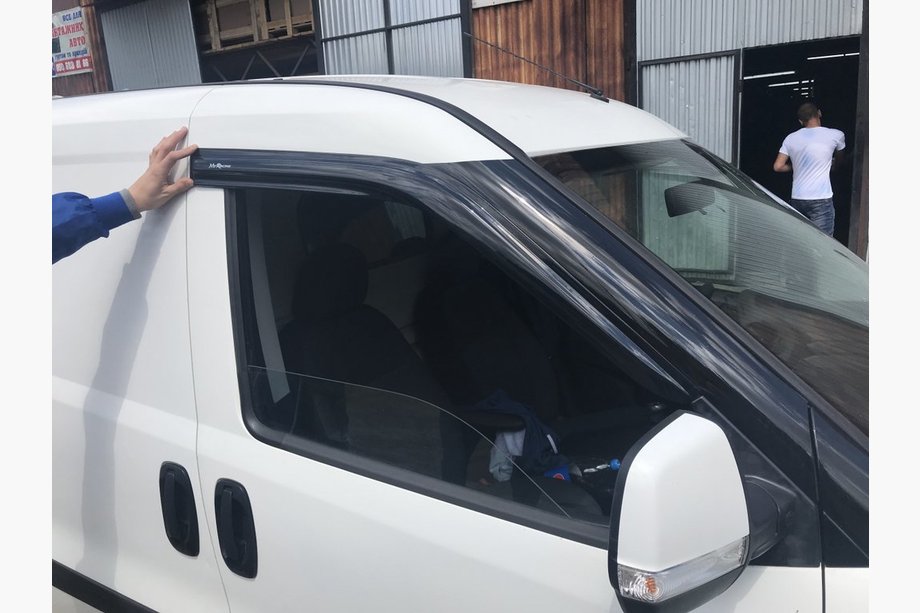 Fiat Doblo II 2010–2022 MyRacing vindafvisere (2 stk.) Image