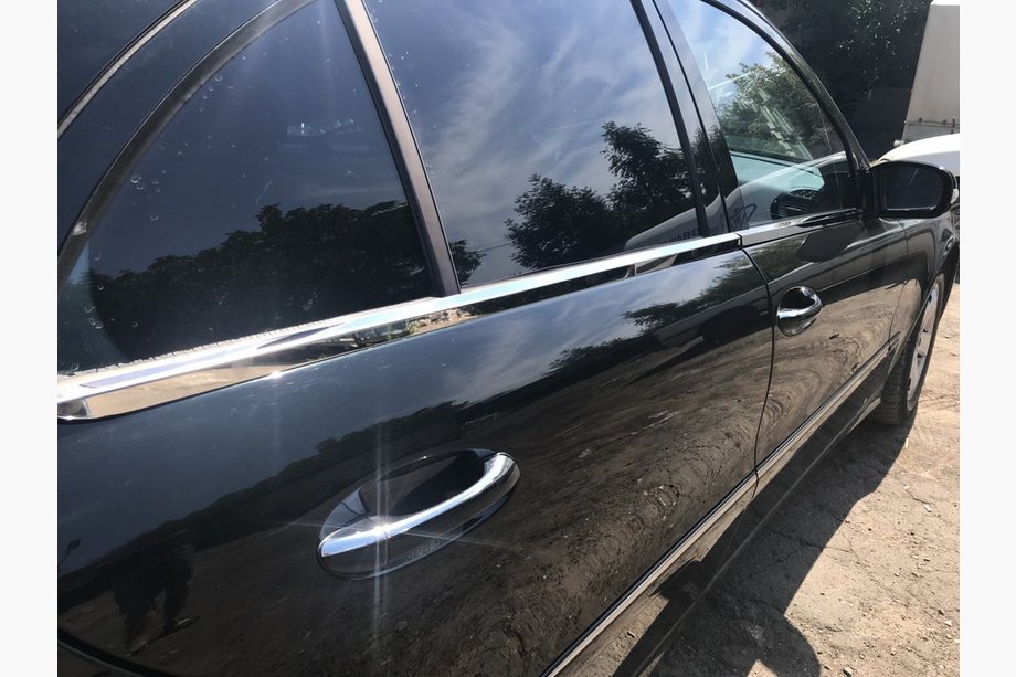 Mercedes E-klasse W211 2002–2009 Udvendige rudekantslister i rustfrit stål SD, OmsaLine - Italiensk rustfrit stål (4 stk.) Image