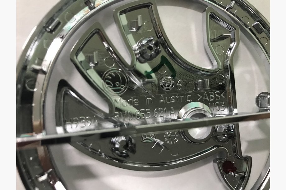 Skoda Octavia III A7 2013–2019 Originalt emblem (øverste del) Foto 3