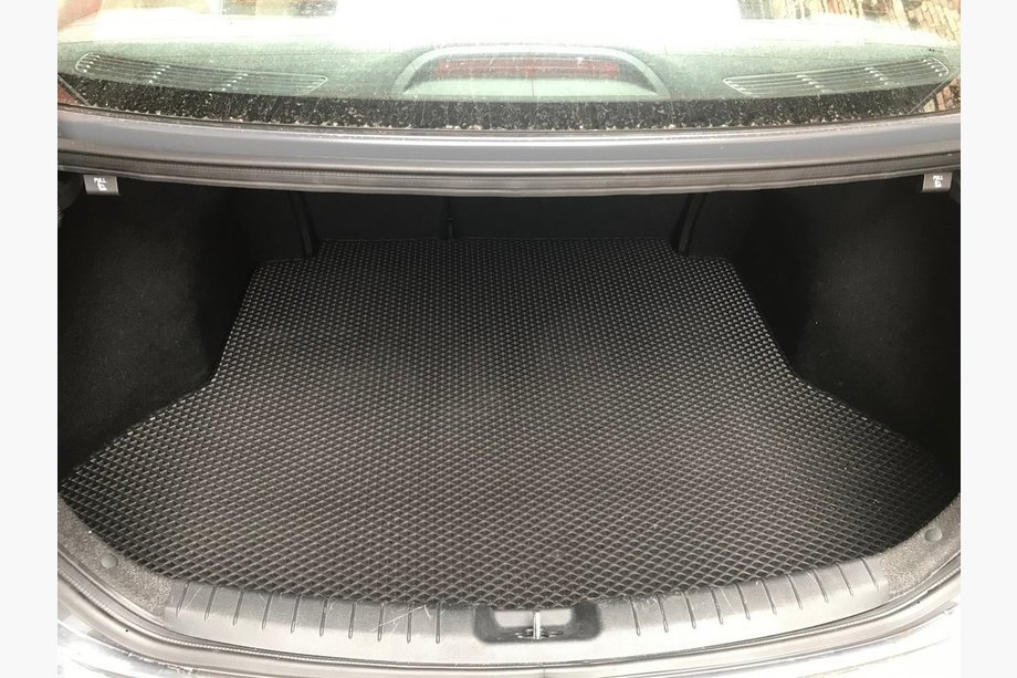 Hyundai Elantra (AD) 2015–2020 Bagagerumsmåtte (sort, EVA) Image