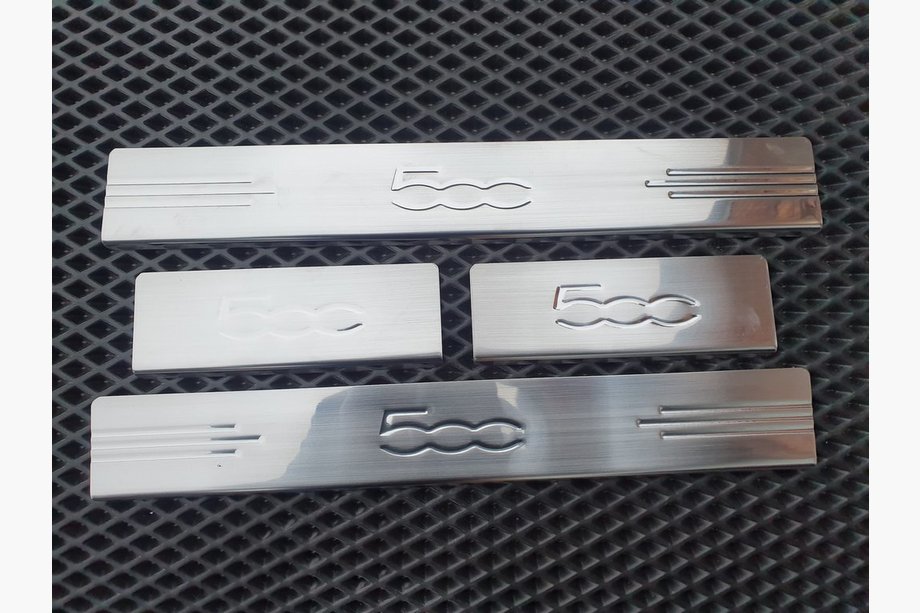 Fiat 500/500L 2013–2022 Dørtrinslister 500L (Carmos, 4 stk, rustfrit stål) Foto 2