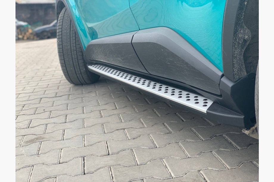 Toyota C-HR 2016–2023 Sidestrin Original V1 (2 stk., alu.) Image