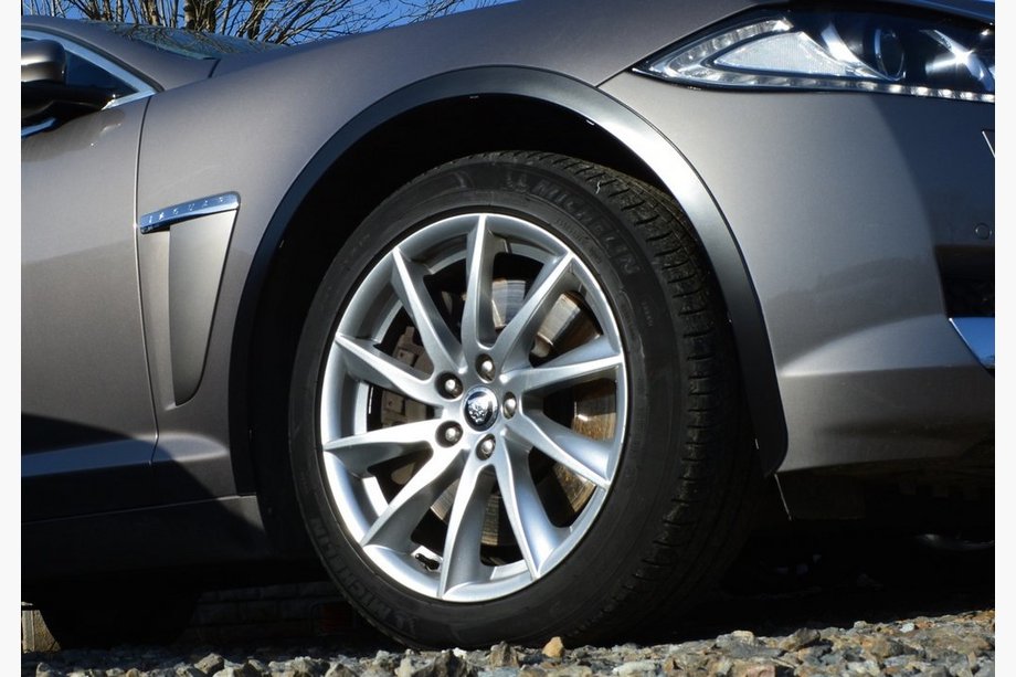Jaguar XF 2009–2016 Skærmkantlister (4 stk., rustfrit stål) Image