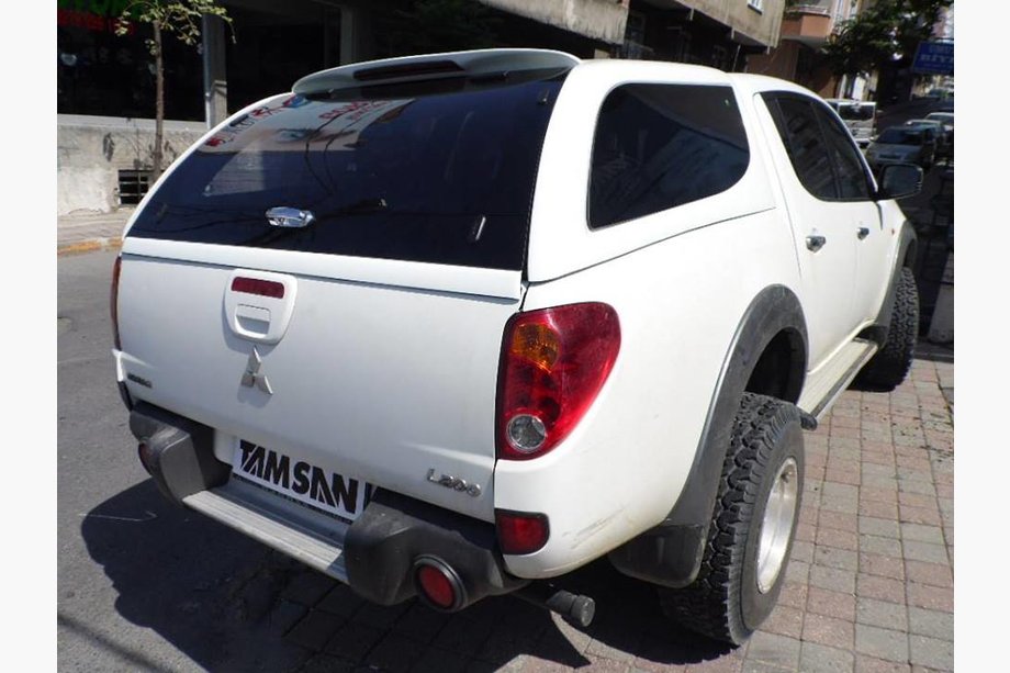 Mitsubishi L200 2006–2015 Hardtop (Canopy) Image