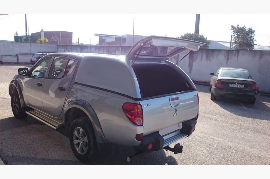 Mitsubishi L200 2006–2015 Pickup-hardtop Canopy Commercial Image
