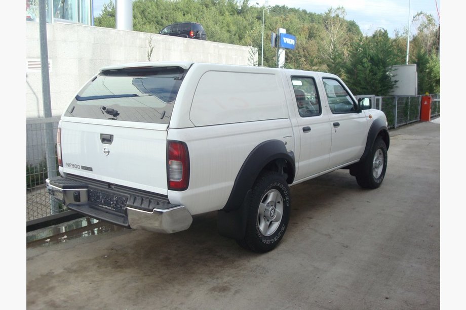 Nissan NP300 1999–2015 Pickup-hardtop Canopy Commercial Image