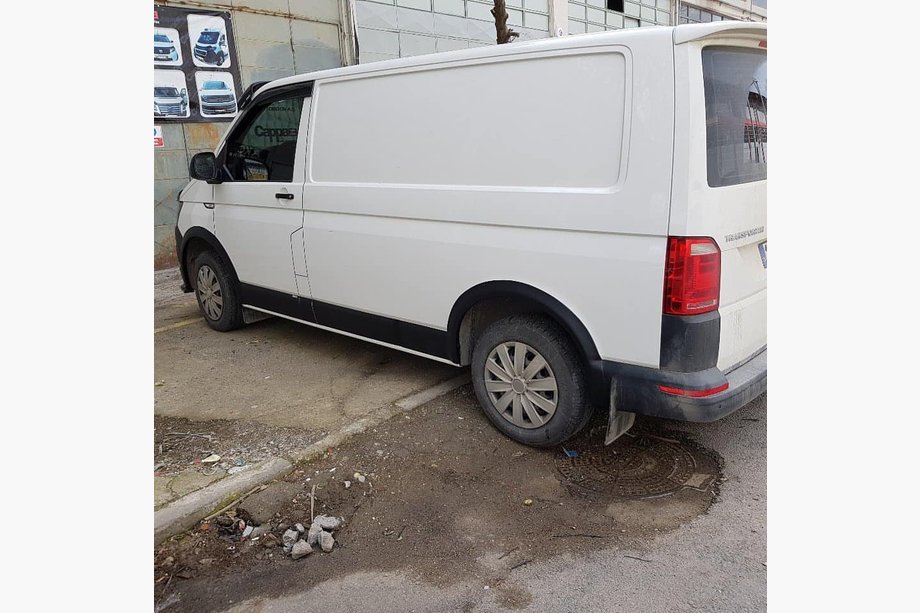 Volkswagen T5 Transporter 2003–2010 Sæt med lister og skærmkanter (11 dele) 2 døre, kort akselafstand Foto 5