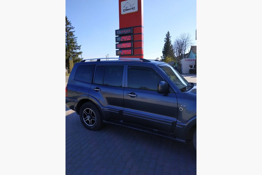 Mitsubishi Pajero Wagon IV 2006–2021 Tagrælinger krom, tyrkisk design (2 stk.) Image