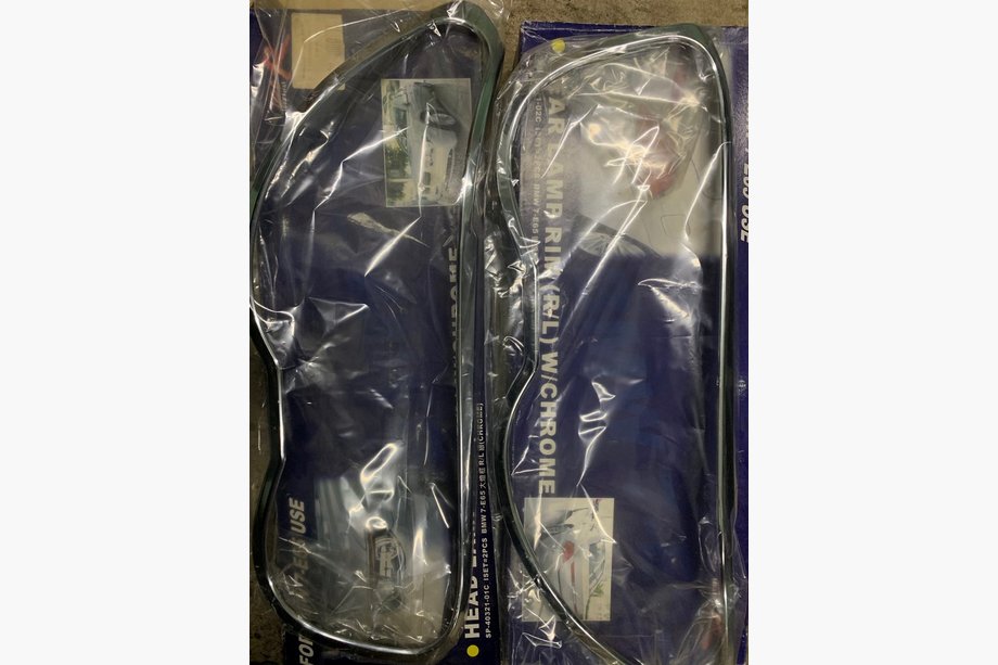 BMW 7-serie E65/66 2001–2008 Krom forlygterammer (2 stk., ABS) Image