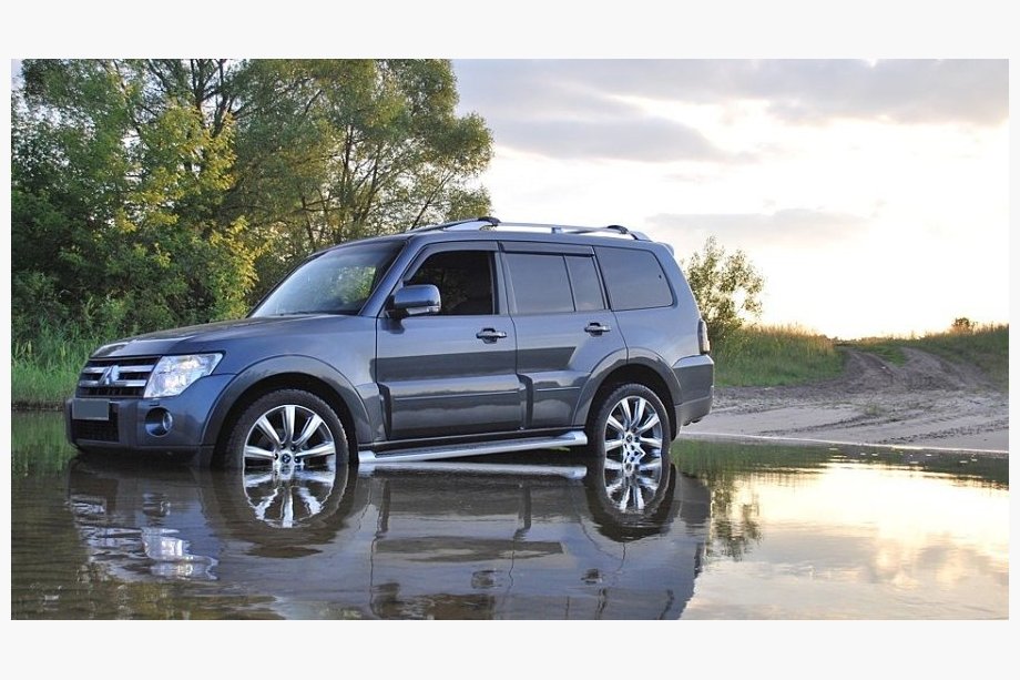 Mitsubishi Pajero Wagon III 1999–2006 Vindafvisere til sideruder (4 stk, Cobra) Image