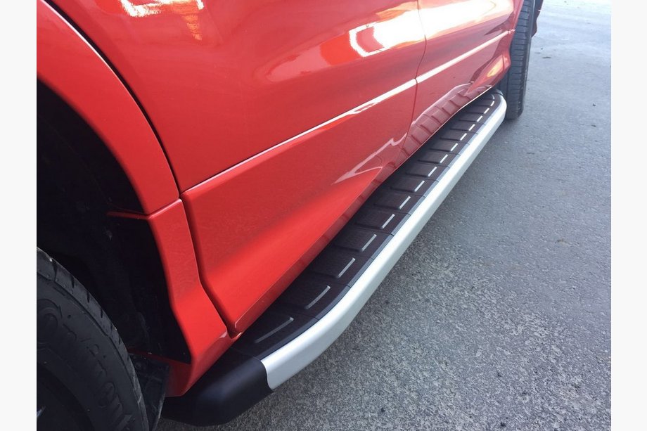 Skoda Karoq 2018– Fullmond sidetrin (2 stk., aluminium) Image