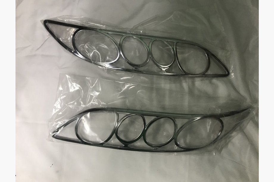 Mazda 6 2003–2008 Krom forlygterammer (2 stk., plast) Image