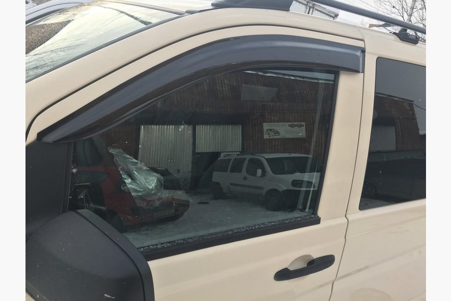 Mercedes Viano 2004–2014 Vindafvisere til sideruder (2 stk., DDU) Image