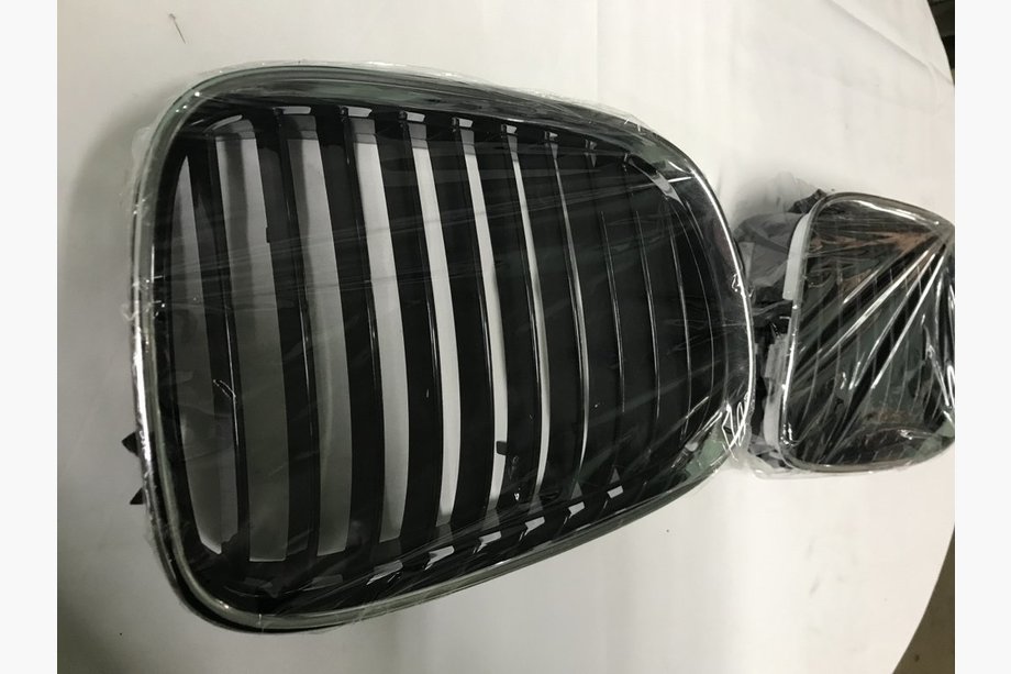 BMW 5-serie E39 1996–2003 Nyregrill (2 stk.) Image