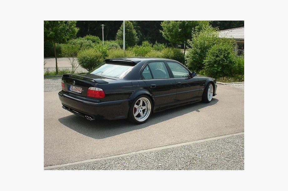 BMW 7-serie E38 1994–2001 Hamann spoiler (glasfiber, klar til lakering) Image