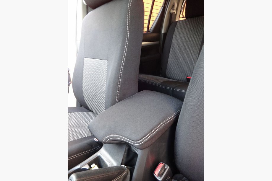 Toyota Hilux 2015– Sædeovertræk (stof, Classik) Image