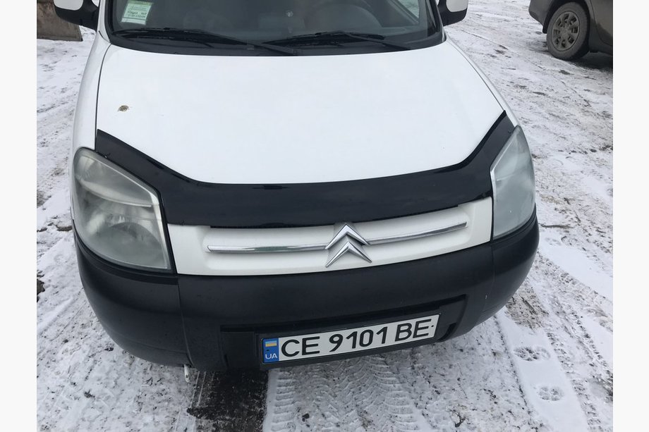 Citroen Berlingo 1996–2008 Motorhjelmsdeflektor FLY (2003-2008) Image