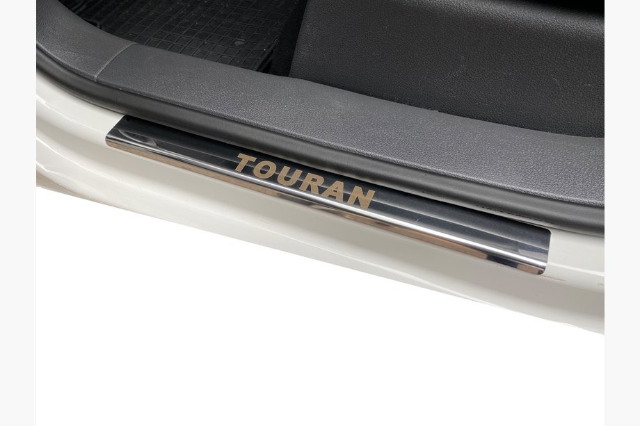 Volkswagen Touran 2010–2015 Dørtrinslister Carmos (4 stk., rustfrit stål) Image