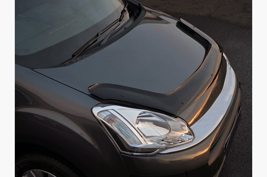 Citroen Berlingo 2008–2018 Motorhjelmsdeflektor (EuroCap lang) Image