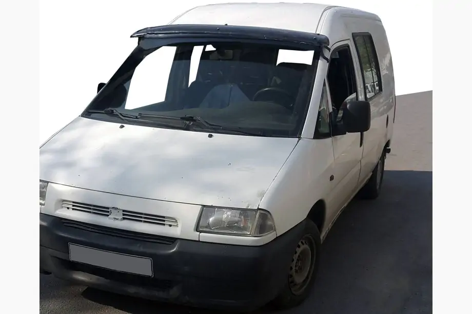 Fiat Scudo 1996–2007 Forrudevisir (sort højglans, 5 mm) Image