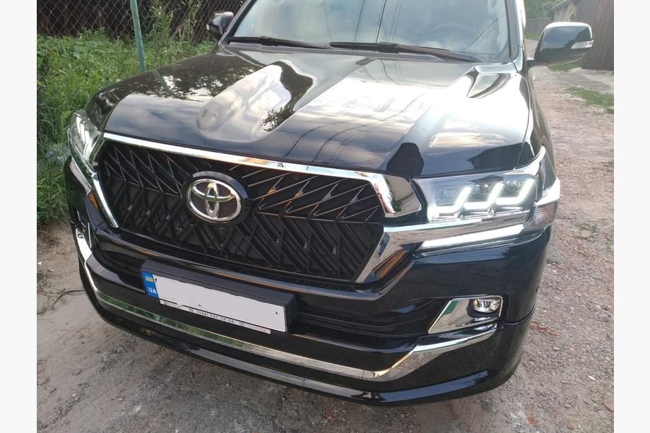 Toyota Land Cruiser 200 2007–2021 Kølergrill 2016-2021 (TRD) Foto 2