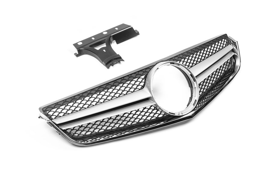 Mercedes E-class Coupé C207 2010–2017 Frontgrill (2009-2013, AMG Silver) Foto 1