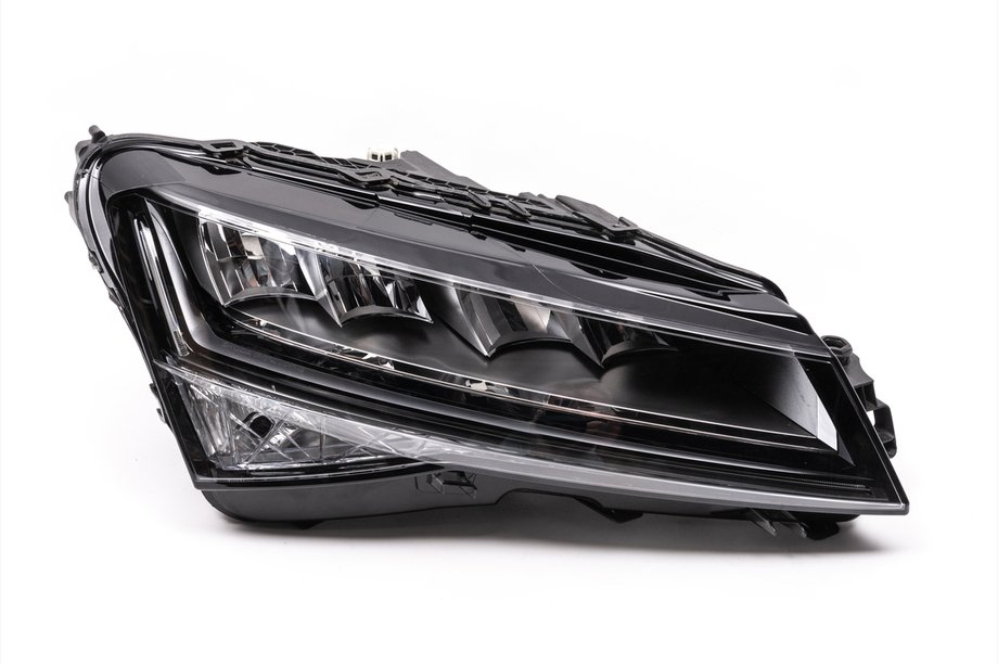 Skoda Superb 2015–2024 LED-forlygte for (højre, original, brugt) Image