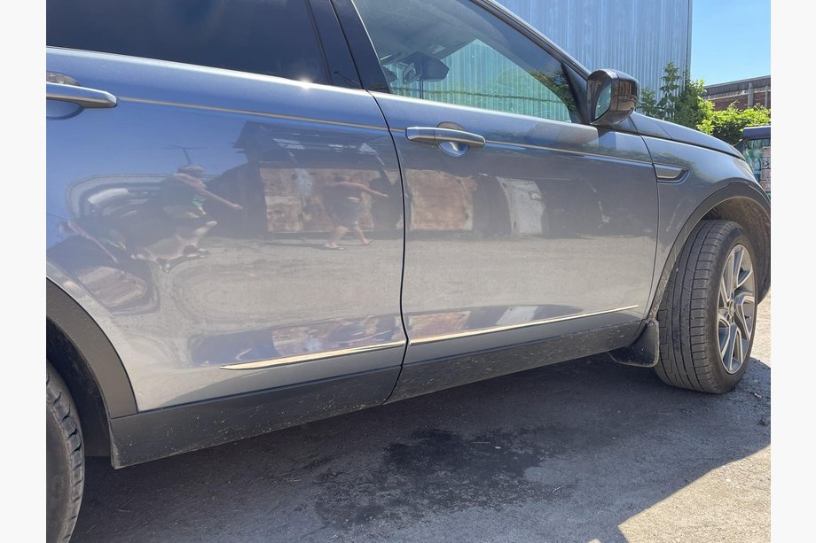 Land Rover Discovery Sport 2014– Dørmolding (4 stk., rustfrit stål) Image