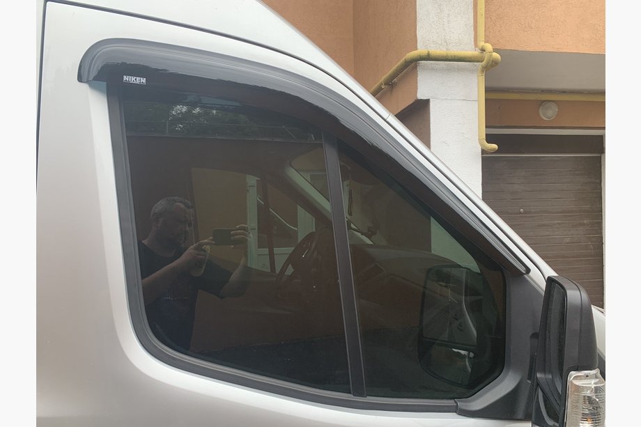 Ford Transit 2014– Vindafvisere Niken (2 stk) Image