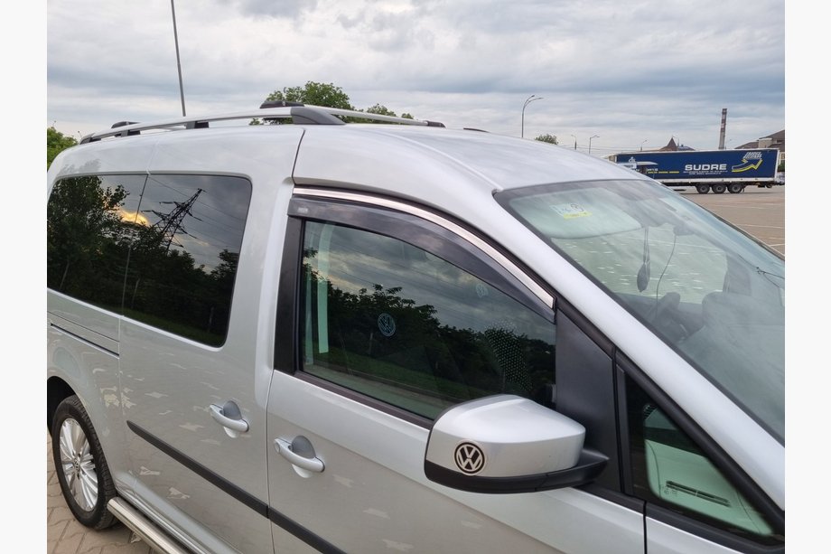 Volkswagen Caddy 2010–2015 Vindafvisere med kromliste (2 stk., Niken) Image
