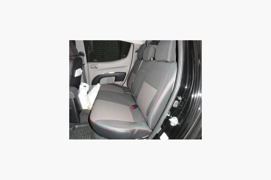 Mitsubishi L200 2006–2015 Sædeovertræk i kunstlæder SoyuzAuto Premium Image