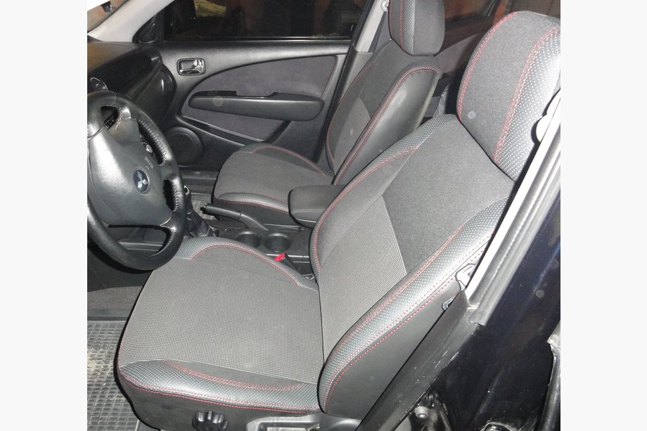 Mitsubishi Outlander 2001–2006 Sædeovertræk i kunstlæder SoyuzAuto Premium Image