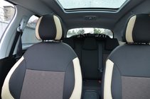 Opel Crossland X 2017–2024 Premium bilsædeovertræk foto 4