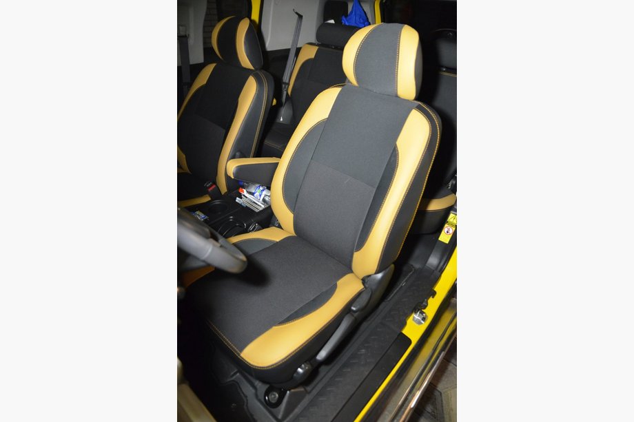 Toyota FJ Cruiser 2006–2022 Sædeovertræk i kunstlæder SoyuzAuto Premium Image