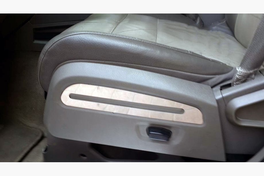 Dodge Nitro 2006–2011 Krom sædeafdækninger (rustfrit stål) Image