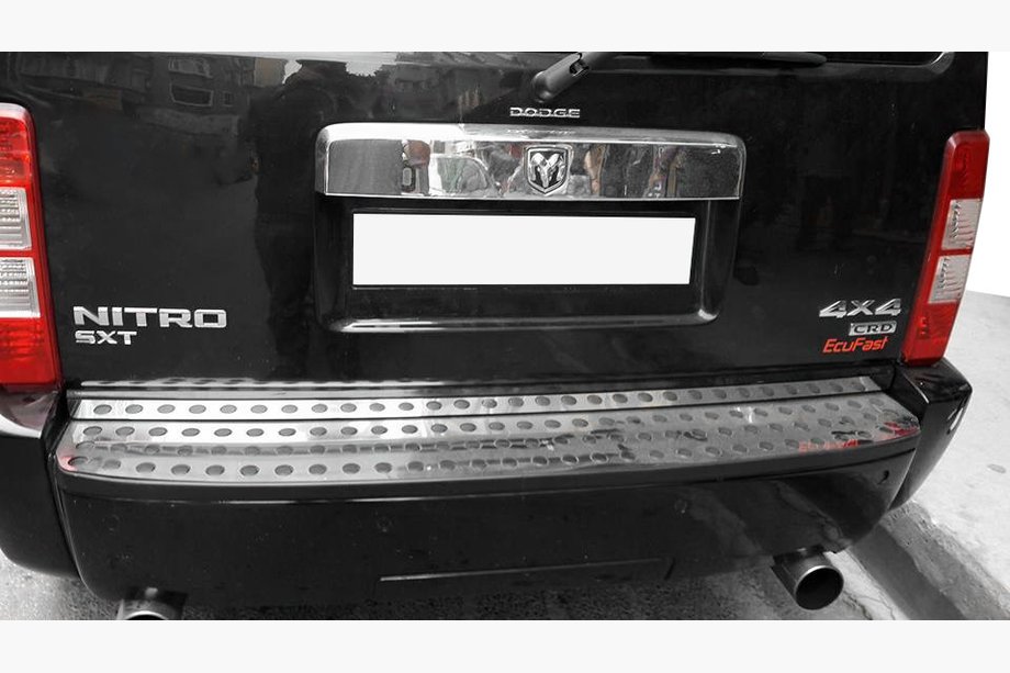 Dodge Nitro 2006–2011 Bagkofangerbeskytter (rustfrit stål) Image