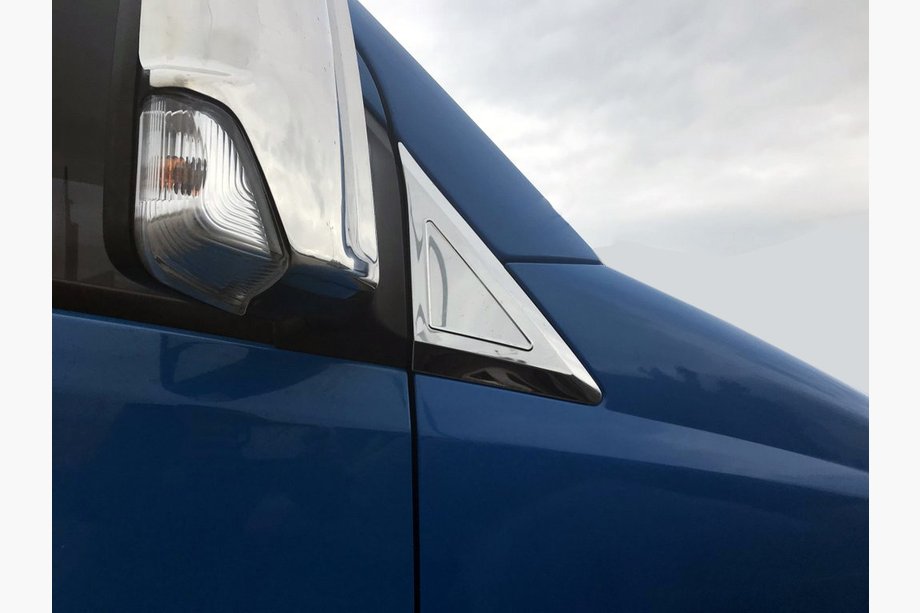 Mercedes Sprinter W906 2006–2018 Kromlister ved sidespejle (2 stk., rustfrit stål) Foto 2