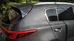 Kia Sportage 2015–2021 Krom trekantliste til bagdør (rustfrit stål) foto 1