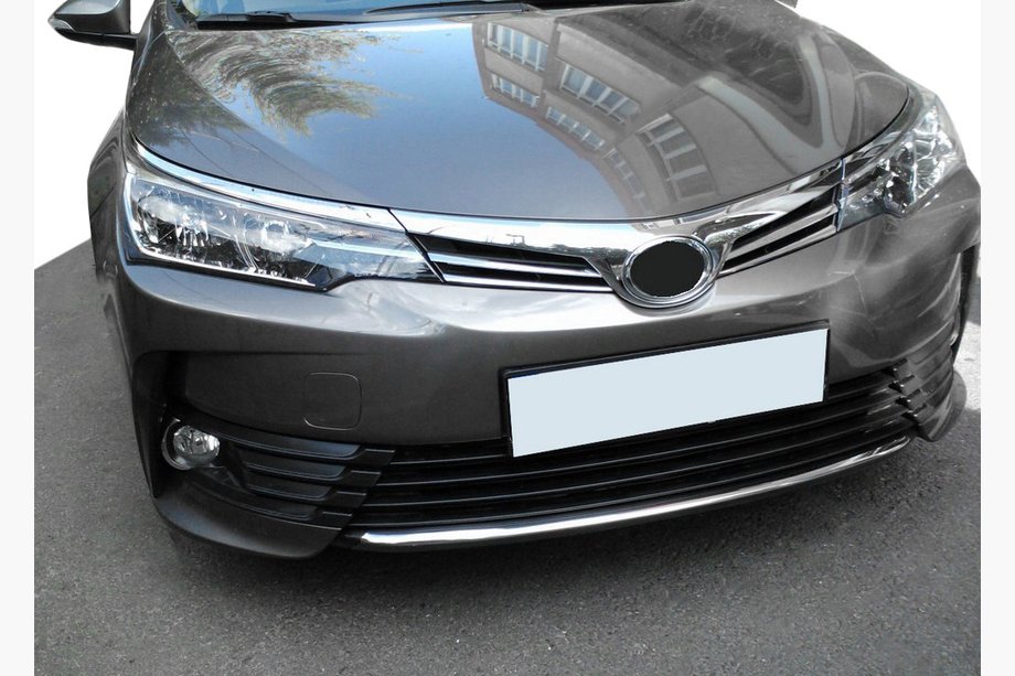Toyota Corolla 2013–2019 Kromliste til kofangergrill (2017-2019, rustfrit stål) Image