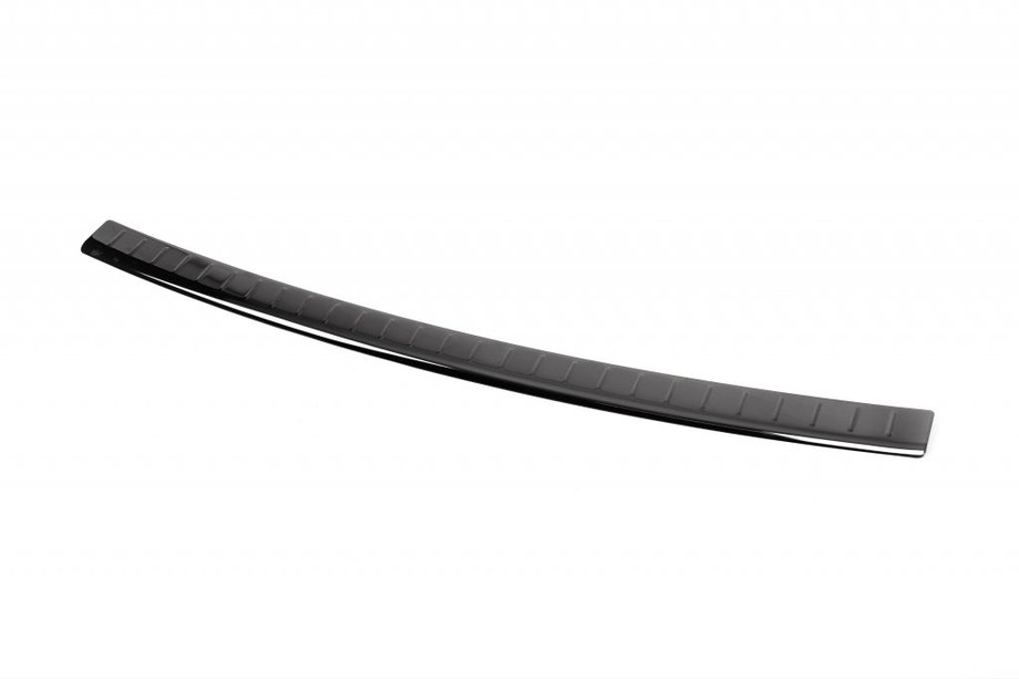Nissan Qashqai 2014–2021 Bagkofangerbeskytter Sort krom (2014-2017, rustfrit stål) Image