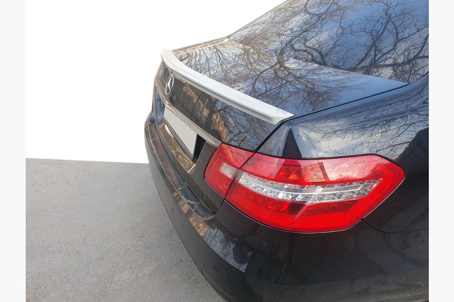 Mercedes E-class W212 2009–2016 Spoiler (ABS, til lakering) Image