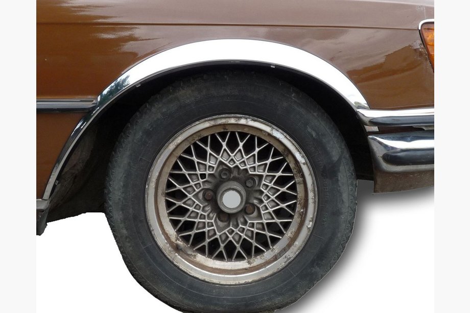Mercedes W116 1972–1980 Skærmkantlister (4 stk., rustfrit stål) Image