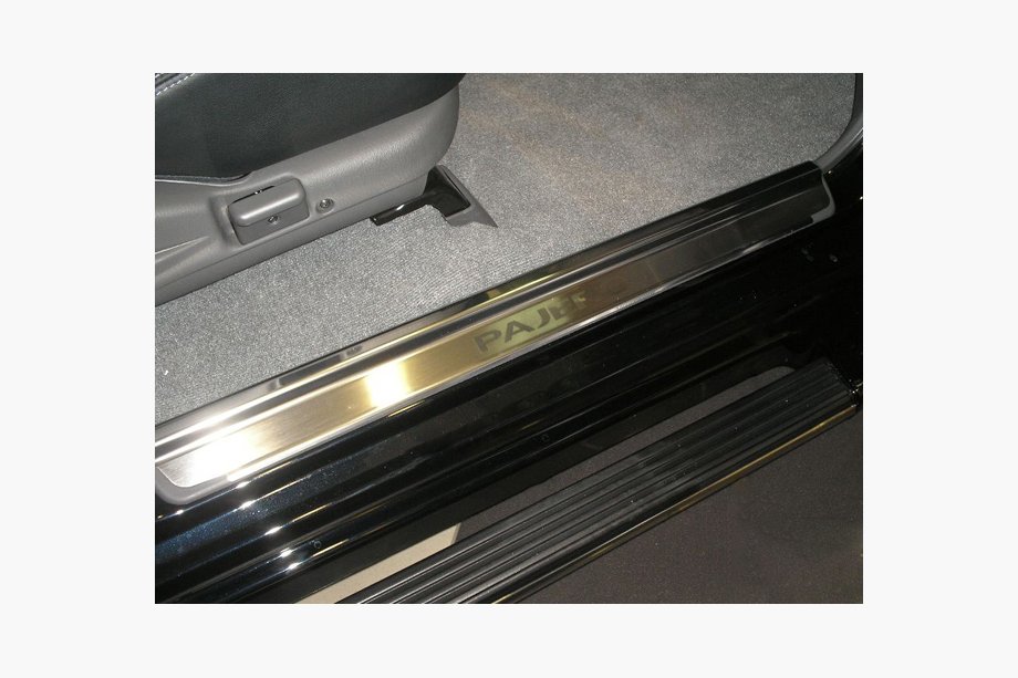 Mitsubishi Pajero Sport 1996–2007 Nataniko dørtrinslister i rustfrit stål Image