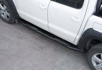 Isuzu D-Max 2011–2019 Sidetrin Amazon Black (2 stk., sorte) foto 1